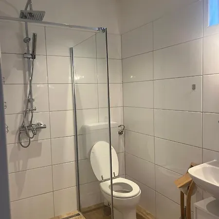 Santa Lucia شقة فندقية بودينسدورف
